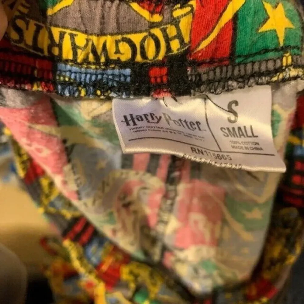 HARRY POTTER SIZE SMALL PAJAMA PANTS